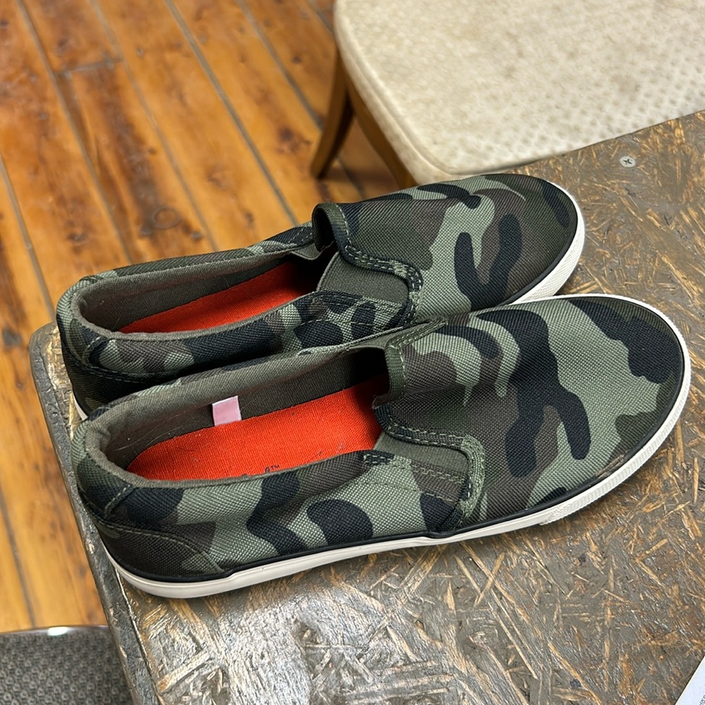 Boys slide on sneakers Cat and Jack